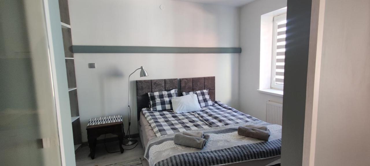 Nad Rustika Apartment กดิเนีย ภายนอก รูปภาพ