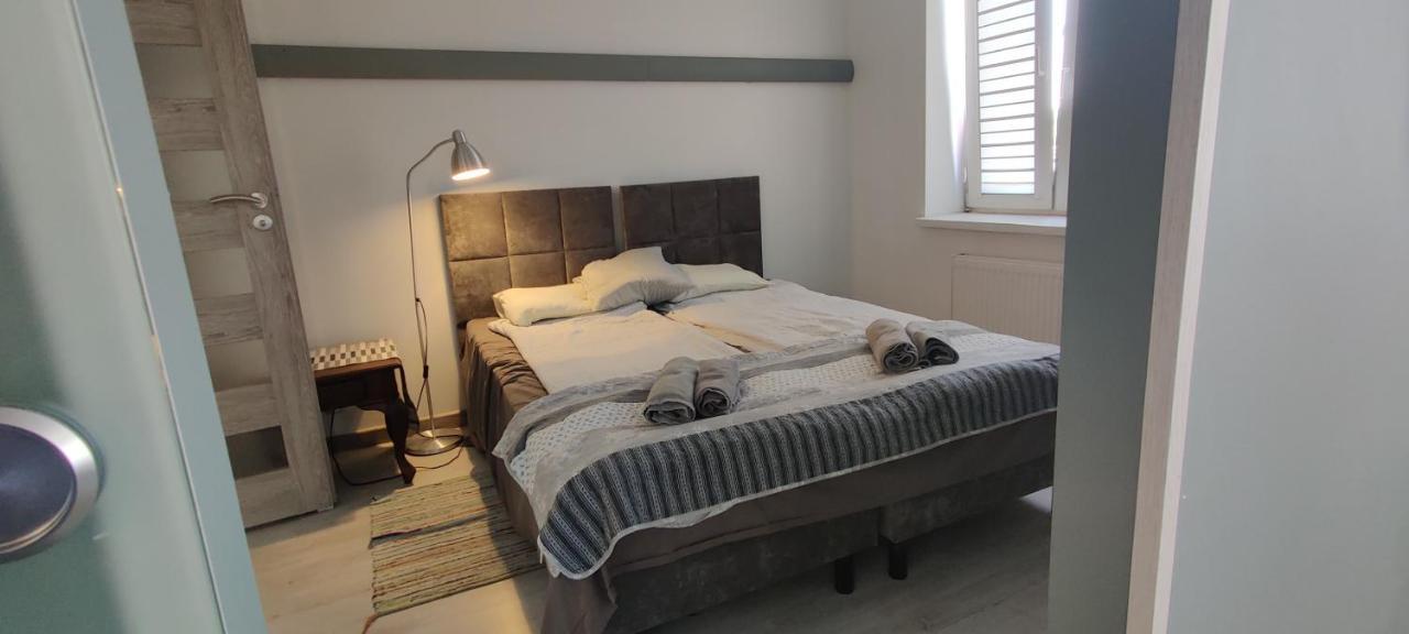 Nad Rustika Apartment กดิเนีย ภายนอก รูปภาพ