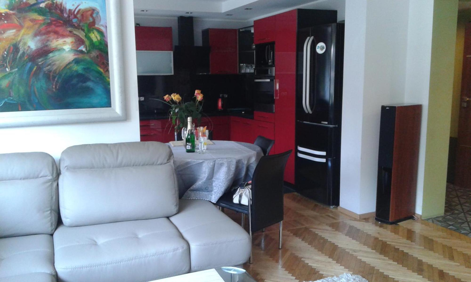 Nad Rustika Apartment กดิเนีย ภายนอก รูปภาพ